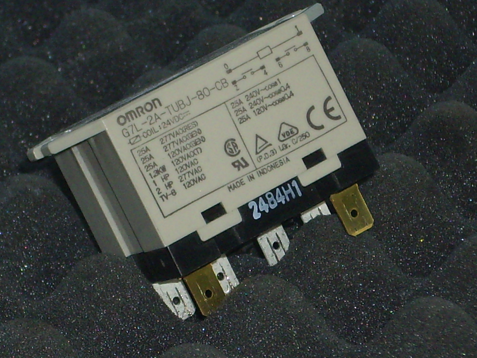 Omron Omron G7L-2A TUBJ-80 7L-2A used part