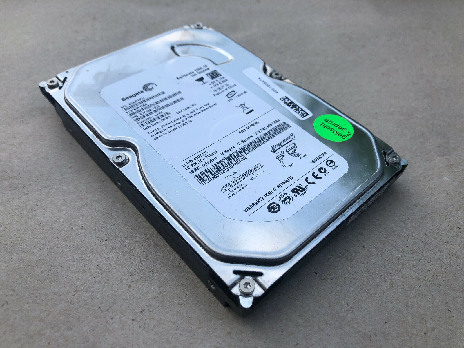 Universal Universal ST3160815AS 9CY132-278 used part